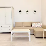 Pacsirta Apartman *