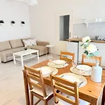 Pacsirta Apartmanhaz * Έγκερ