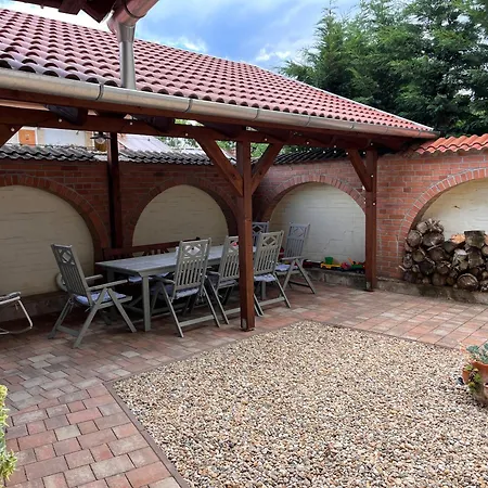 Pacsirta Apartmanhaz * Eger