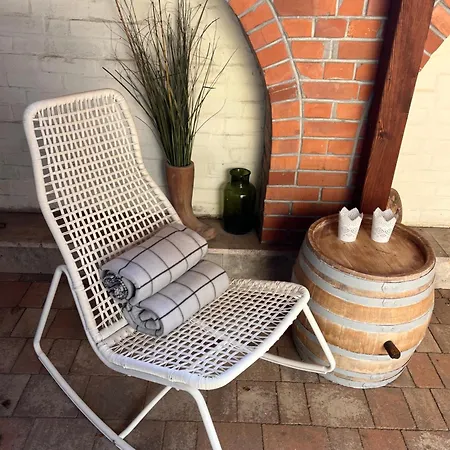 Appartement Pacsirta Apartmanhaz