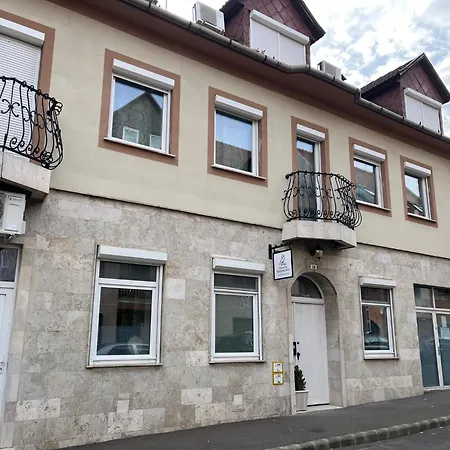 Appartement Pacsirta Apartmanhaz Eger