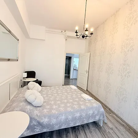 Pacsirta Apartmanhaz Appartement Eger