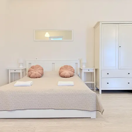 Pacsirta Apartman
