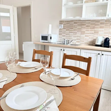 Pacsirta Apartmanhaz Appartement