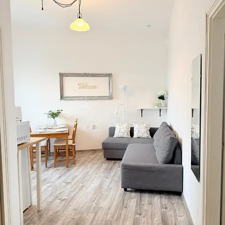 Pacsirta Apartmanhaz Appartement *
