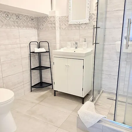 Appartement Pacsirta Apartmanhaz