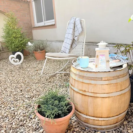Pacsirta Apartmanhaz Appartement Eger