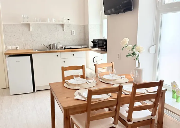 Pacsirta Apartman *